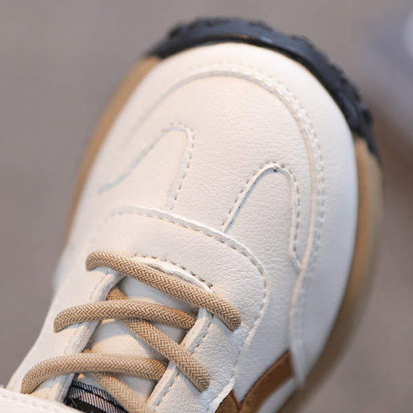 Καθημερινά παιδικά αθλητικά  παπούτσια με επίπεδη πλατφόρμα