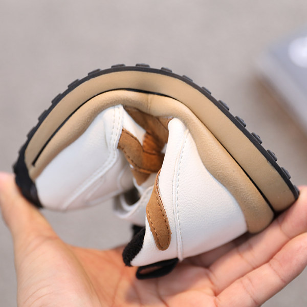 Καθημερινά παιδικά αθλητικά  παπούτσια με επίπεδη πλατφόρμα