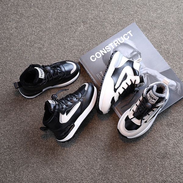 Παιδικά αθλητικά  παπούτσια από οικολογικό δέρμα έως αστράγαλο με κορδόνια