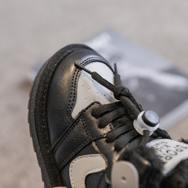 Αθλητικά παπούτσια φθινοπώρου-χειμερινά με επένδυση έως τον αστράγαλο