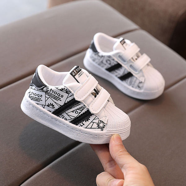 Dječje tenisice s čičak kopčanjem i ravnim potplatom