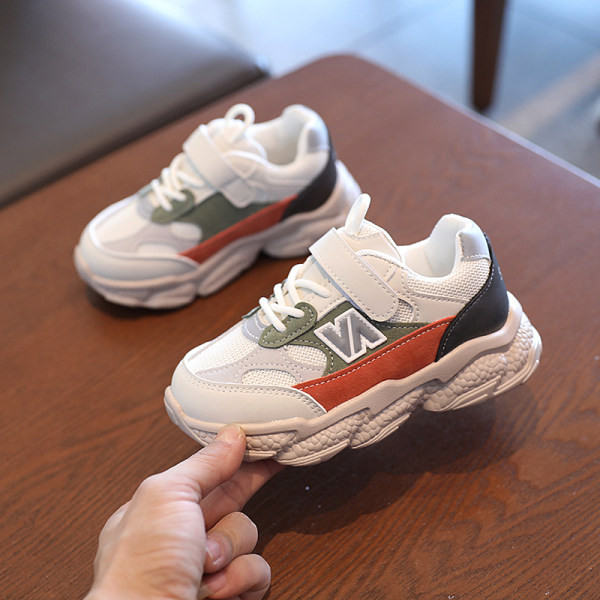 Dječje tenisice sa naljepnicama za djevojčice