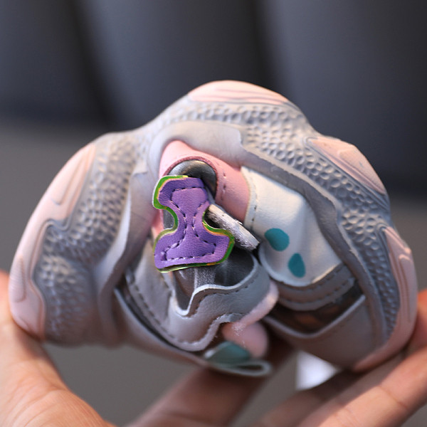 Adidași pentru copii cu căptușeală caldă și talpă aspră