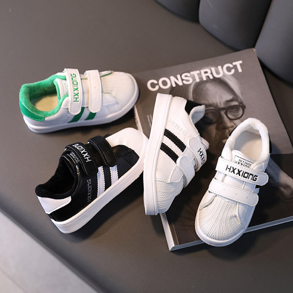 Dječje tenisice od eko kože na čičak