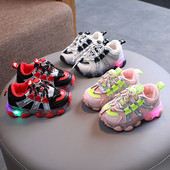 Sportske dječje svjetleće tenisice s vezicama