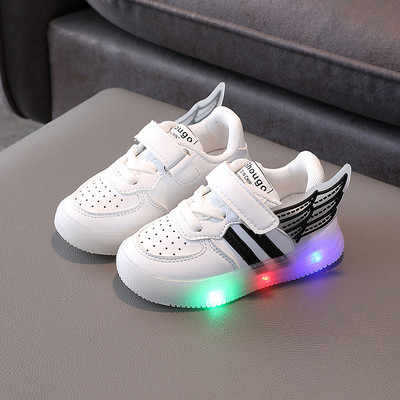 Dječje svjetleće tenisice s 3D elementima