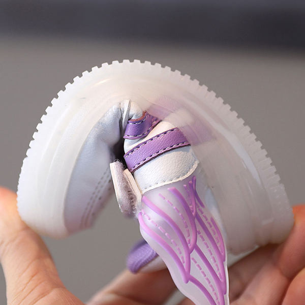 Dječje svjetleće tenisice s 3D elementima