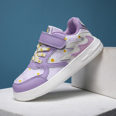 Dječje tenisice s aplikacijom i ravnim đonom za djevojčice