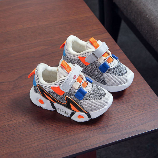 Model nou de adidași cu plasă pentru copii cu autocolante - potriviti pentru fete și băieți