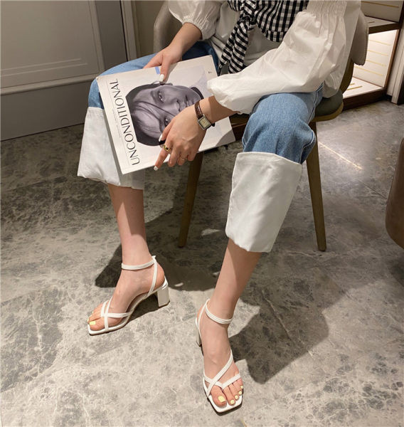 Ležerne ženske kožne sandale s debelom petom