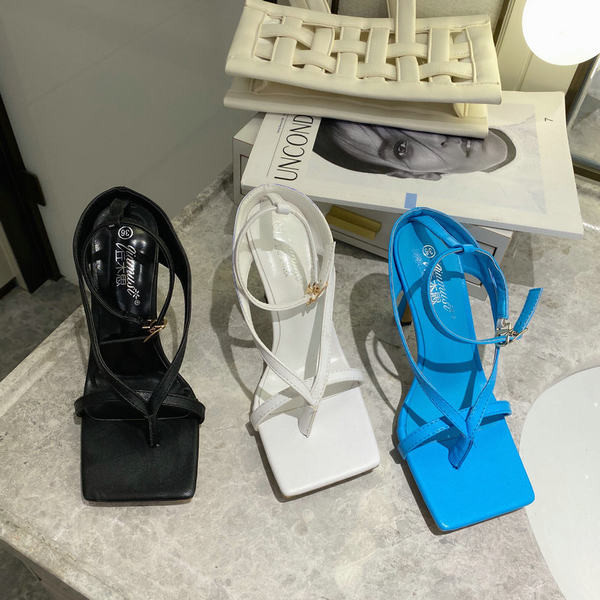 Moderne ženske sandale s remenčićima i petom visine 8 cm