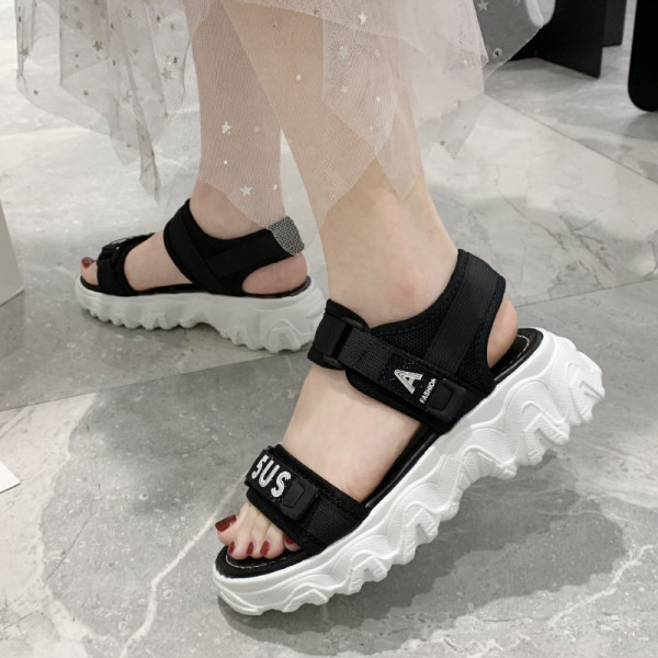 Ležerne ženske sandale s potplatom od 4 cm