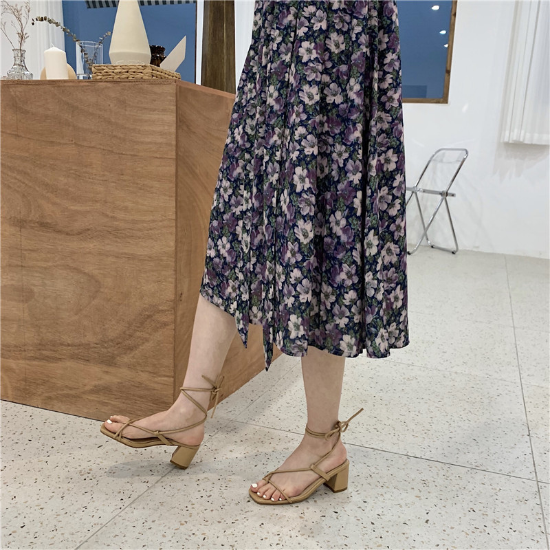 Moderne ženske sandale od umjetne kože s remenčićima - rimski stil