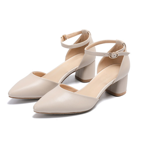 Novi model ležernih ženskih sandala na špic