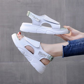 Ležerne ženske sandale sa natpisima