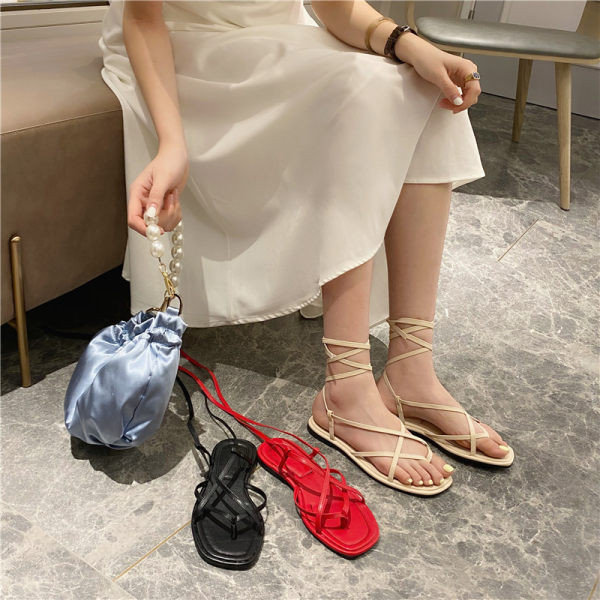 Ležerne ženske sandale s remenom od umjetne kože