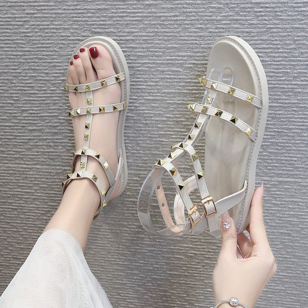 Moderne ženske sandale s ušicama i remenom