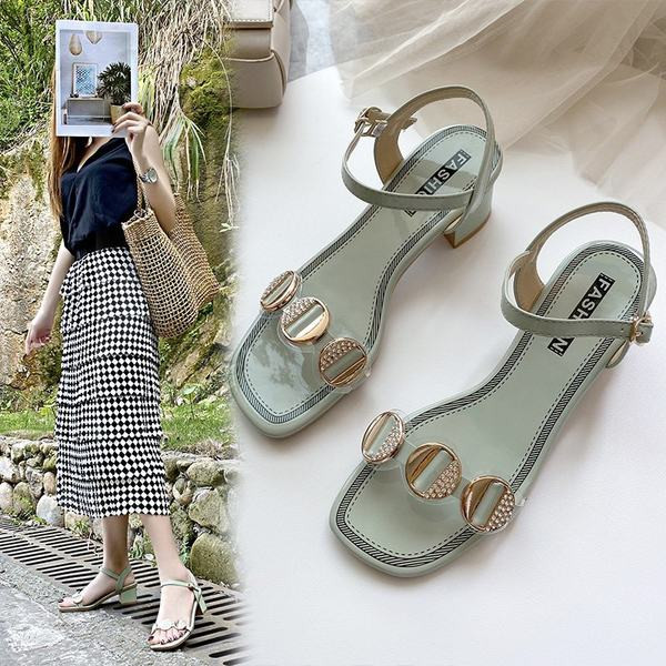 Sandale de dama moderne cu elemente 3D si bretele