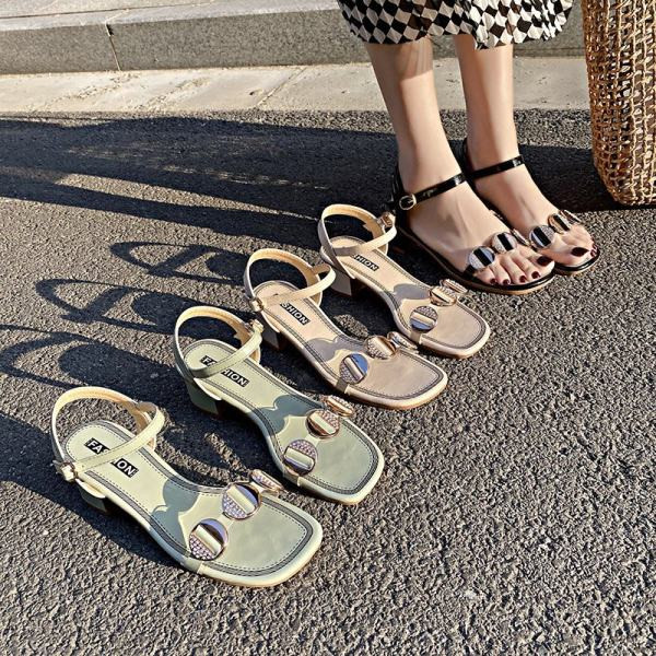 Sandale de dama moderne cu elemente 3D si bretele