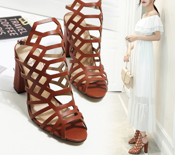 Sandale moderne cu toc, cu bretele subțiri din piele ecologică