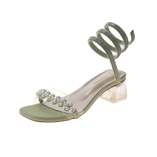 Novi model ženskih sandala sa silikonskom trakom i perlicama