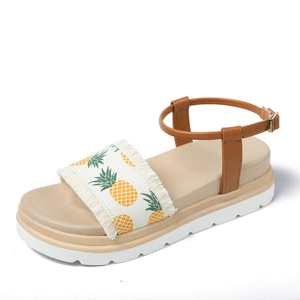 Naujo modelio moteriškos basutės su aplikacijomis ir dirželiu