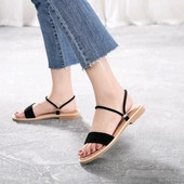 Paprasti moteriški basutės lygiais padais