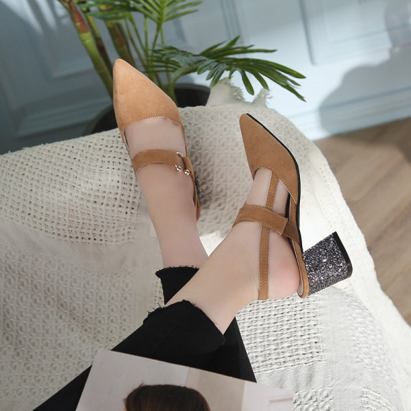 Sandale de damă ascuțite cu toc mic gros