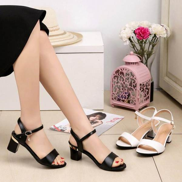 Moderne ženske sandale od eko kože sa petom debljine 6 cm