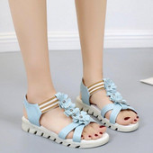 Ženske sandale s 3D cvjetnim elementom i ravnim potplatom