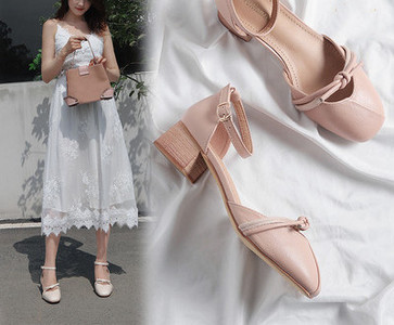 Įprasti moteriški basutės su žemu kvadratiniu kulnu rožinės ir smėlio spalvos