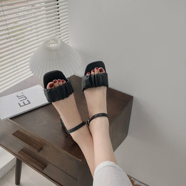 Sandale de dama moderne din piele cu bareta