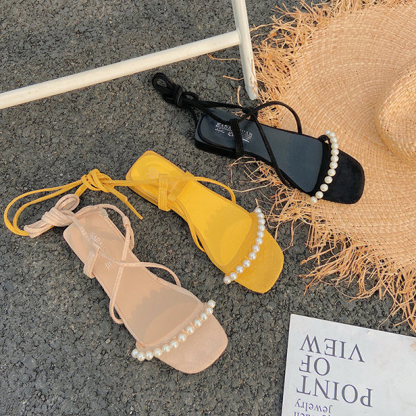 Model nou de sandale dama cu perle si sireturi