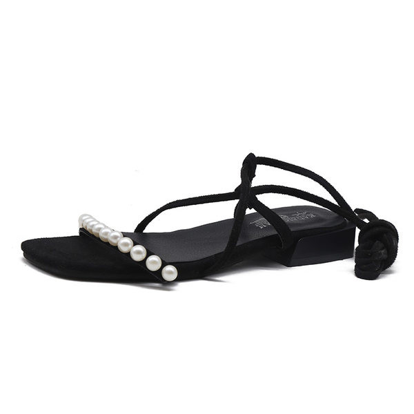 Model nou de sandale dama cu perle si sireturi