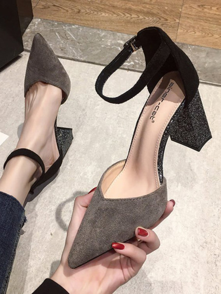 Sandale de dama model foarte ascutit cu toc gros cu particule lucioase