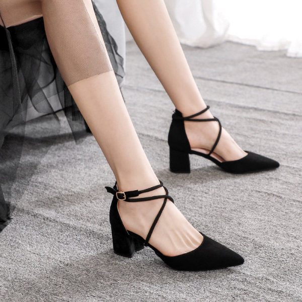 Sandale de dama moderne cu bretele - model ascutit