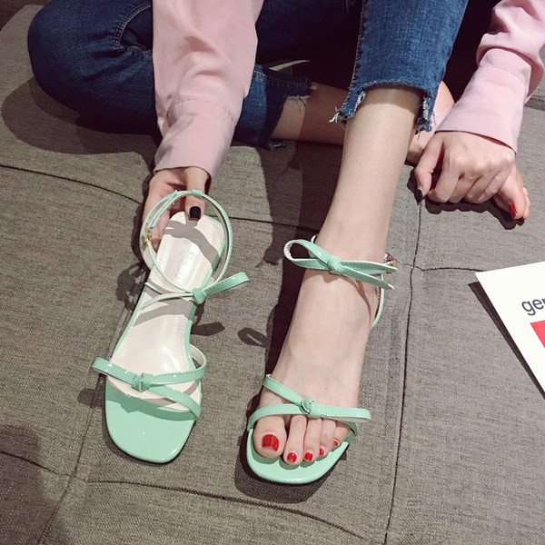 Sandale de dama moderne cu bretele