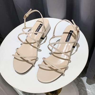 Novi model ženskih sandala sa remenčićima i četvrtastom petom