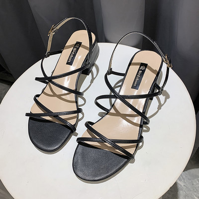 Novi model ženskih sandala sa remenčićima i četvrtastom petom