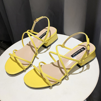 Novi model ženskih sandala sa remenčićima i četvrtastom petom