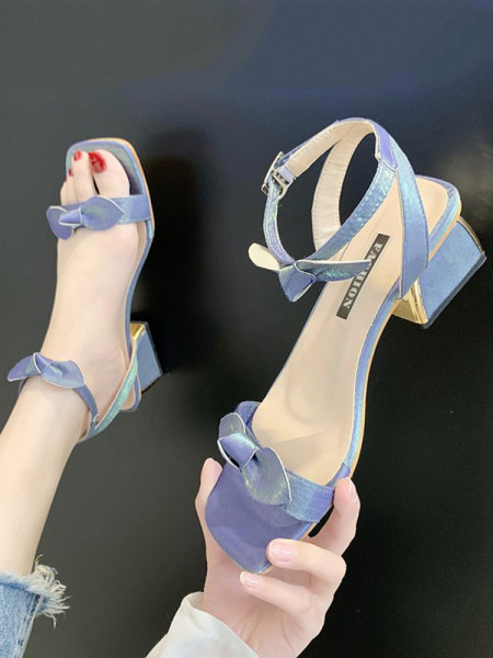 Ležerne ženske sandale s niskom debelom petom