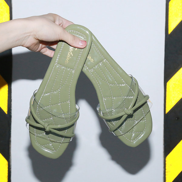 Moteriškos laisvalaikio šlepetės pagamintos iš eko odos