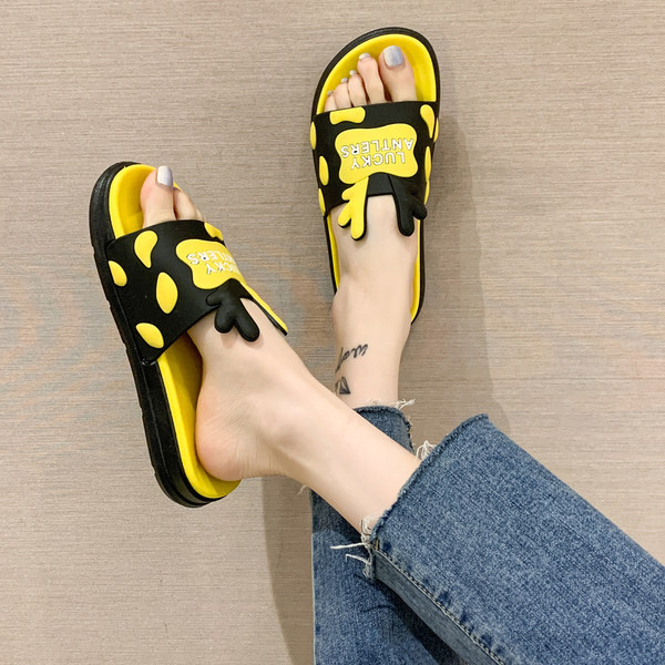 Papuci casual dama cu talpa plata si elemente 3D