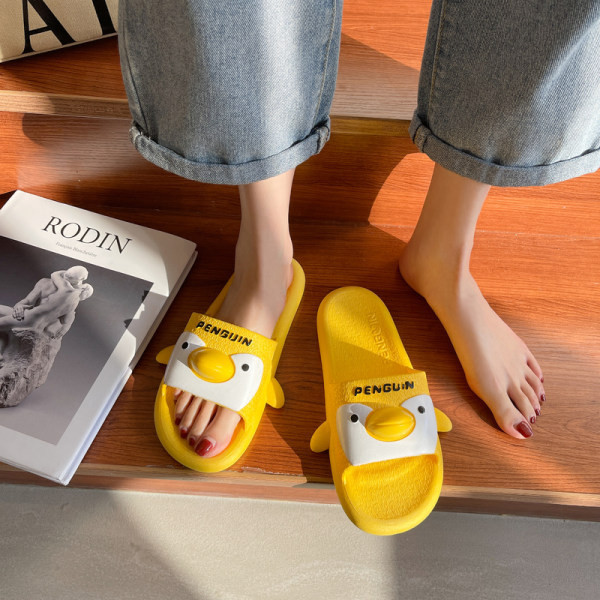 Casual ženske papuče sa 3D elementom - pogodne za kupaonicu