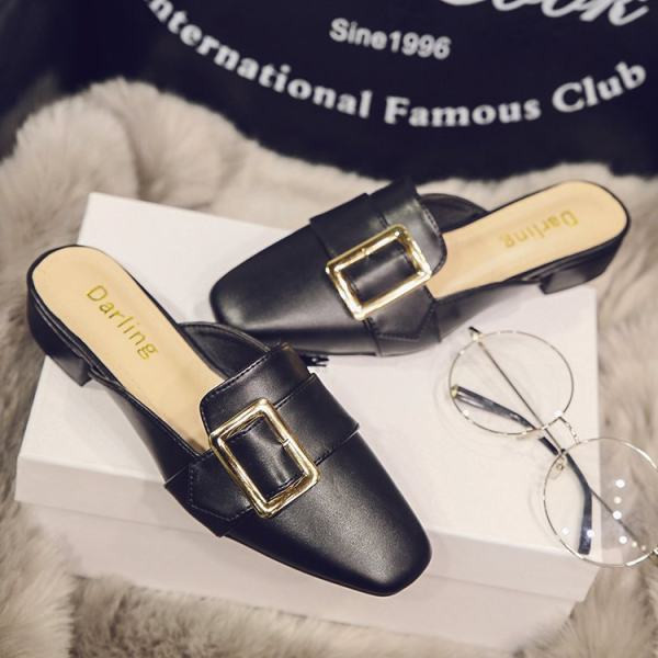 Ženske papuče od umjetne kože s kopčom i niskom debelom petom