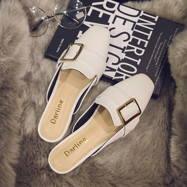 Ženske papuče od umjetne kože s kopčom i niskom debelom petom