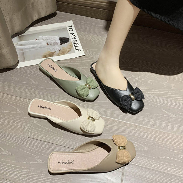 Papuci de dama din piele cu panglica si talpa plata