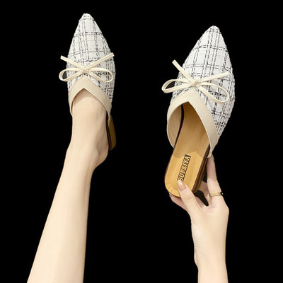 Novi model ženskih papuča sa trakom u crno-bijeloj boji