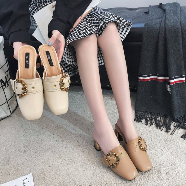 Ležerne proljetne papuče s petom i kopčom