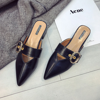 Ženske špicaste papuče od umjetne kože s kopčom